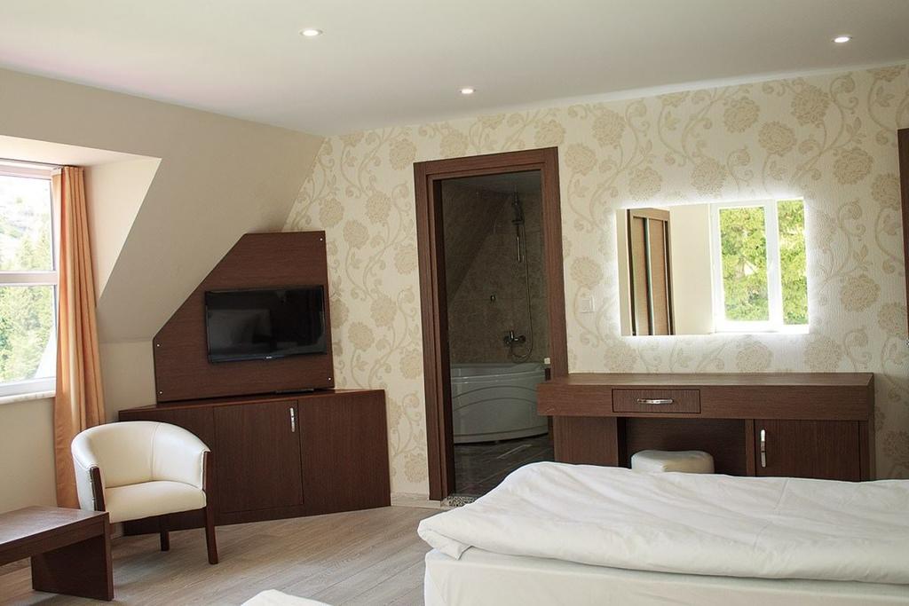 Hotel Green Valley Savsat Стая снимка
